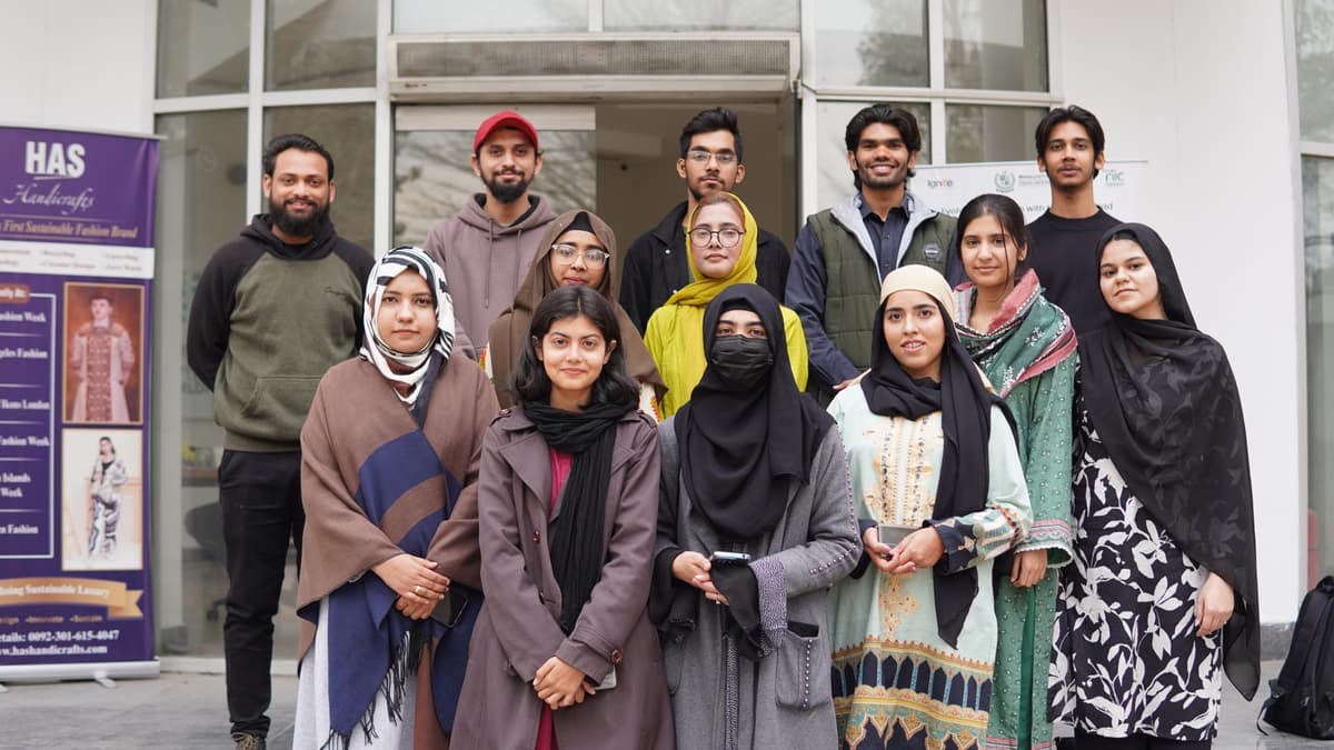 Himmatkaar Community